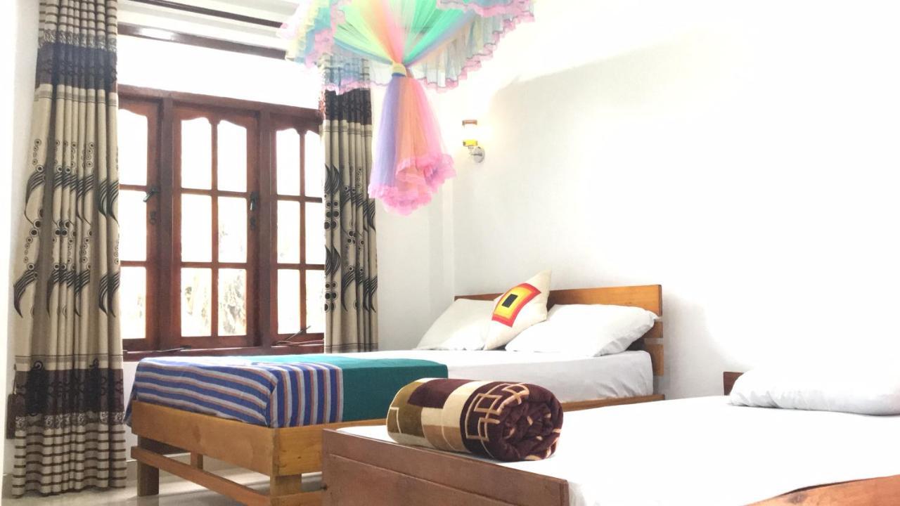 Peters Inn เอลลา ภายนอก รูปภาพ