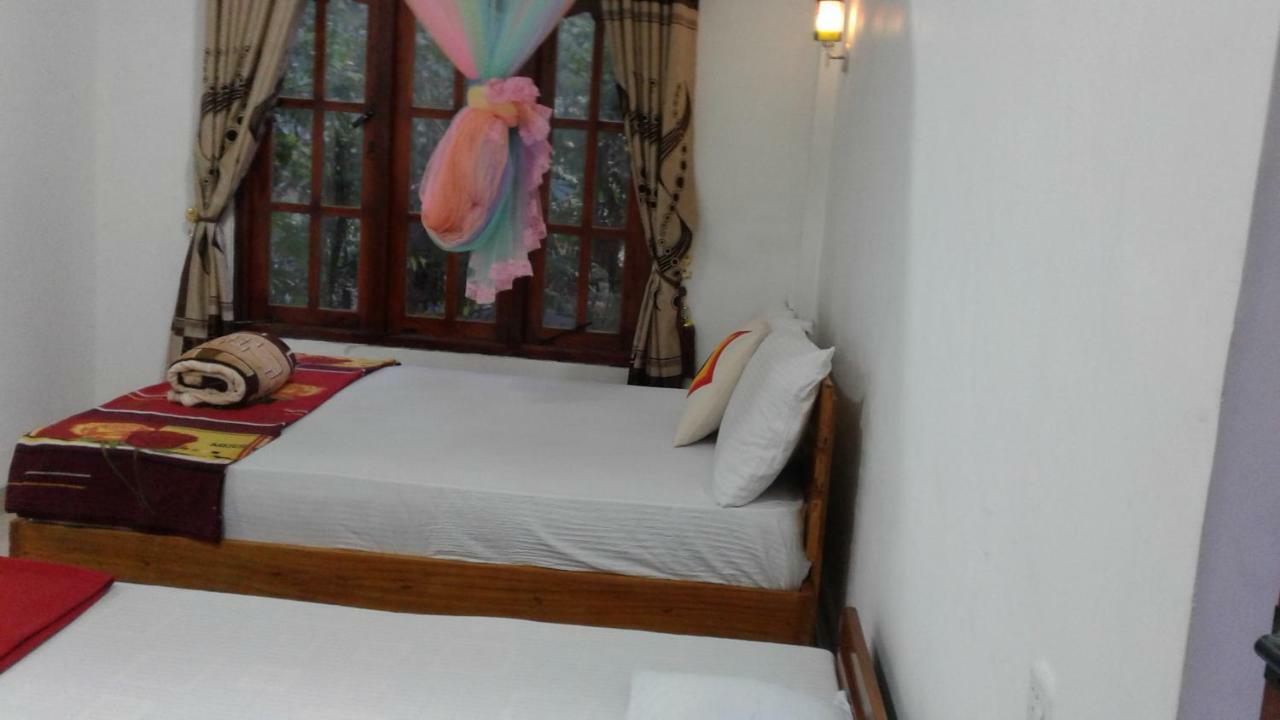 Peters Inn เอลลา ภายนอก รูปภาพ